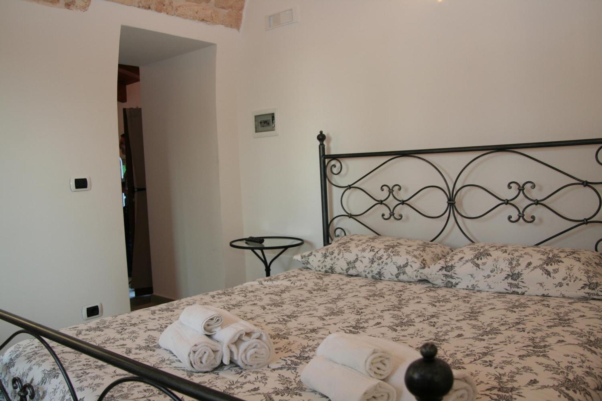 Bed and Breakfast La Dimora Gigante à Castellana Grotte Chambre photo